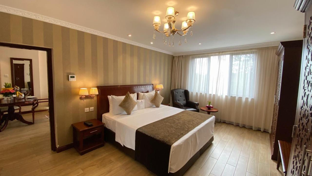 Sarova Woodlands Hotel And Spa นาคูรู ภายนอก รูปภาพ