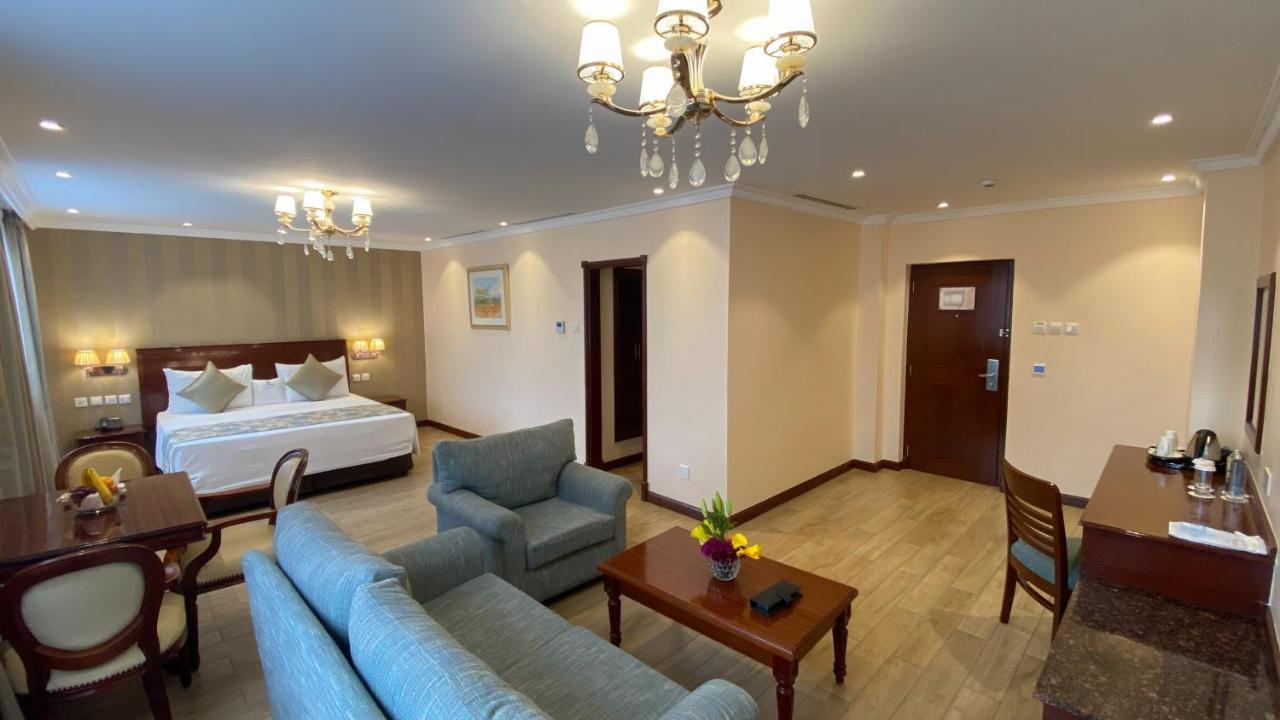 Sarova Woodlands Hotel And Spa นาคูรู ภายนอก รูปภาพ