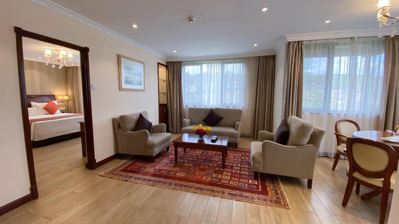 Sarova Woodlands Hotel And Spa นาคูรู ภายนอก รูปภาพ