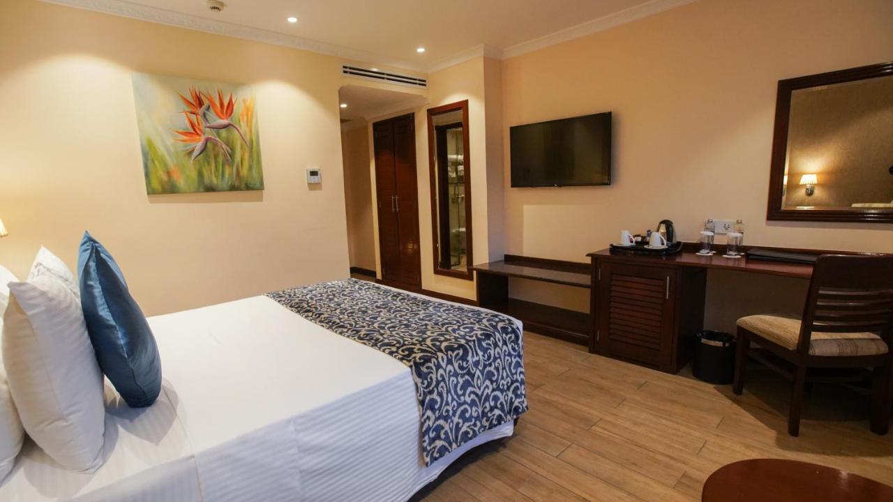 Sarova Woodlands Hotel And Spa นาคูรู ภายนอก รูปภาพ