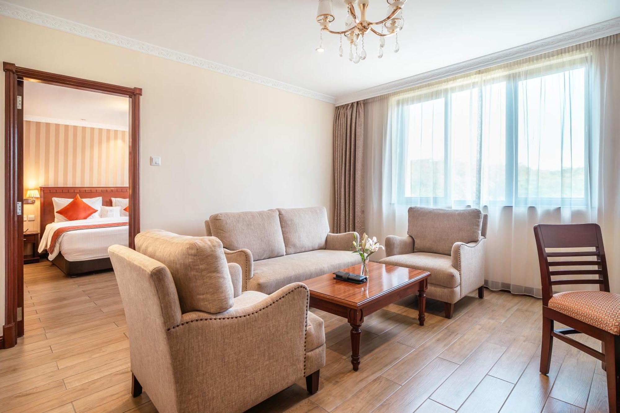Sarova Woodlands Hotel And Spa นาคูรู ภายนอก รูปภาพ