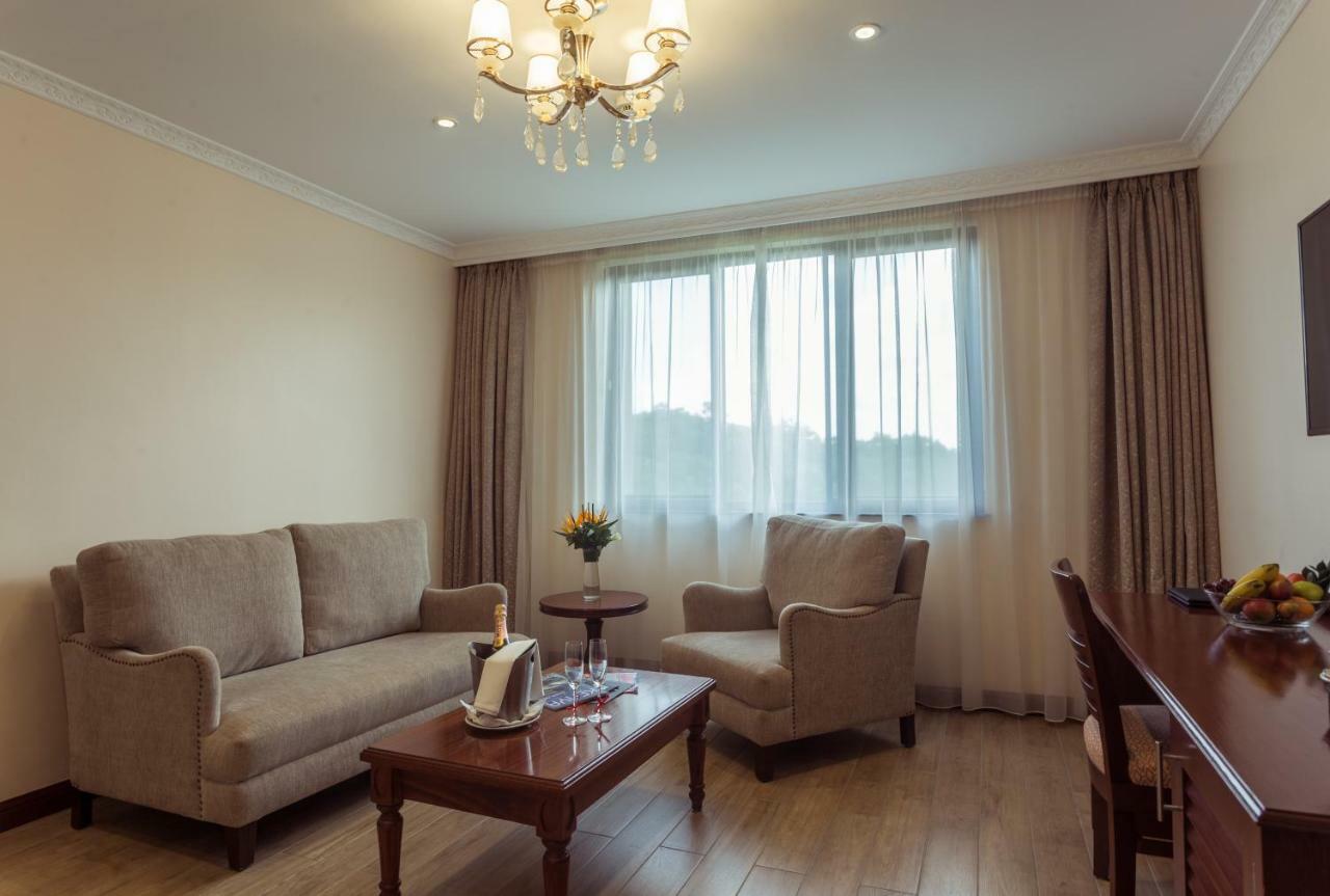 Sarova Woodlands Hotel And Spa นาคูรู ภายนอก รูปภาพ